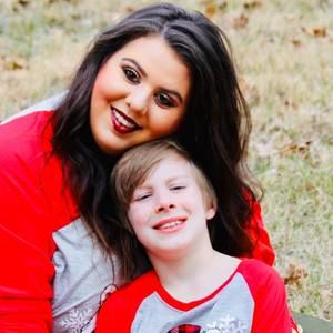 Meet your Posher, Kasey